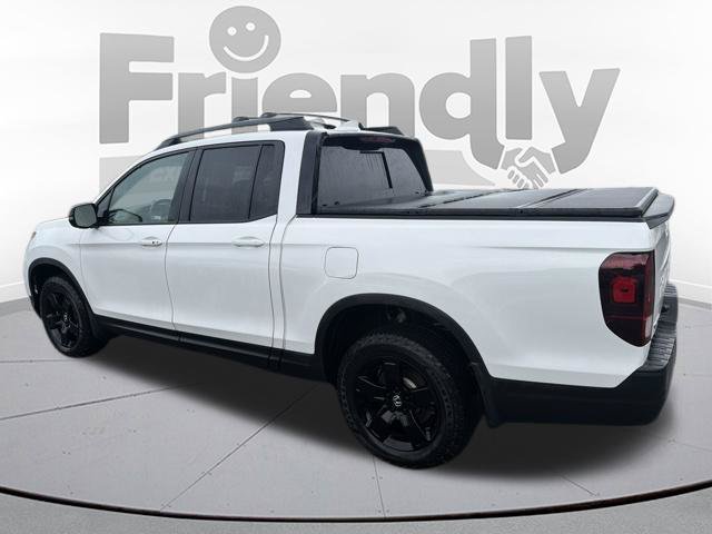 Used 2025 Honda Ridgeline Black Edition image 4