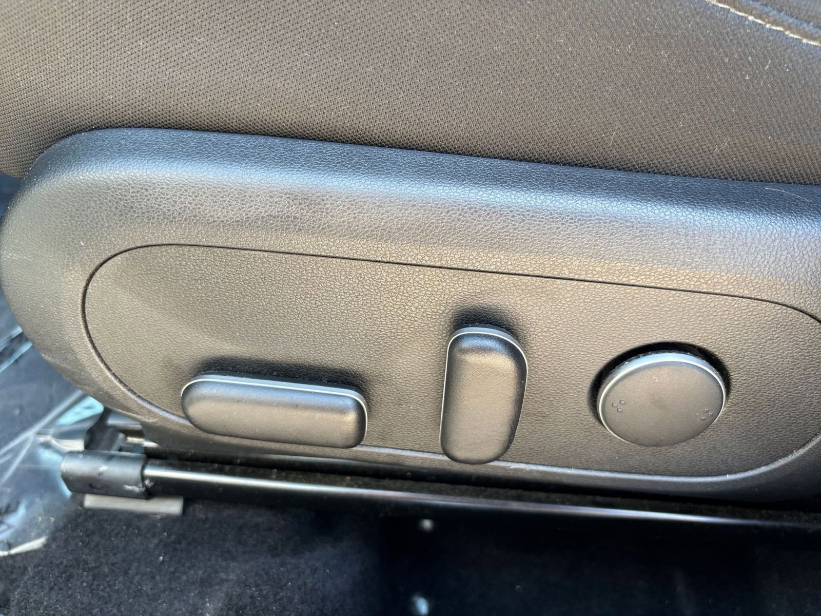 Used 2025 Hyundai Kona SEL image 21