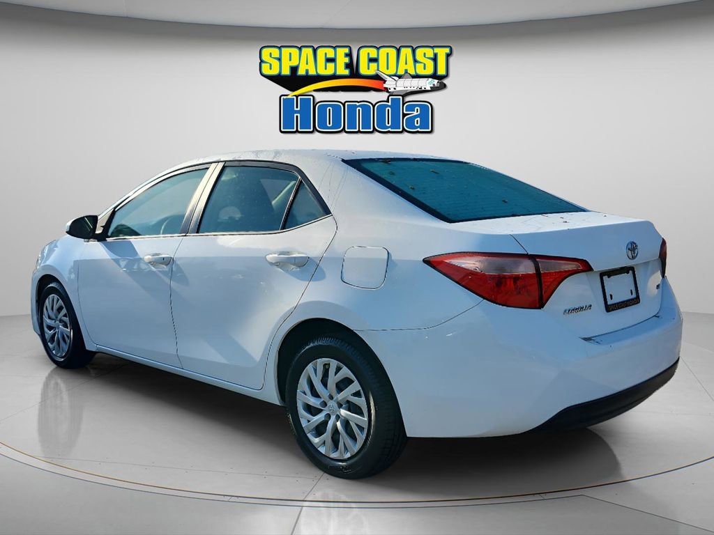 Used 2019 Toyota Corolla LE image 5