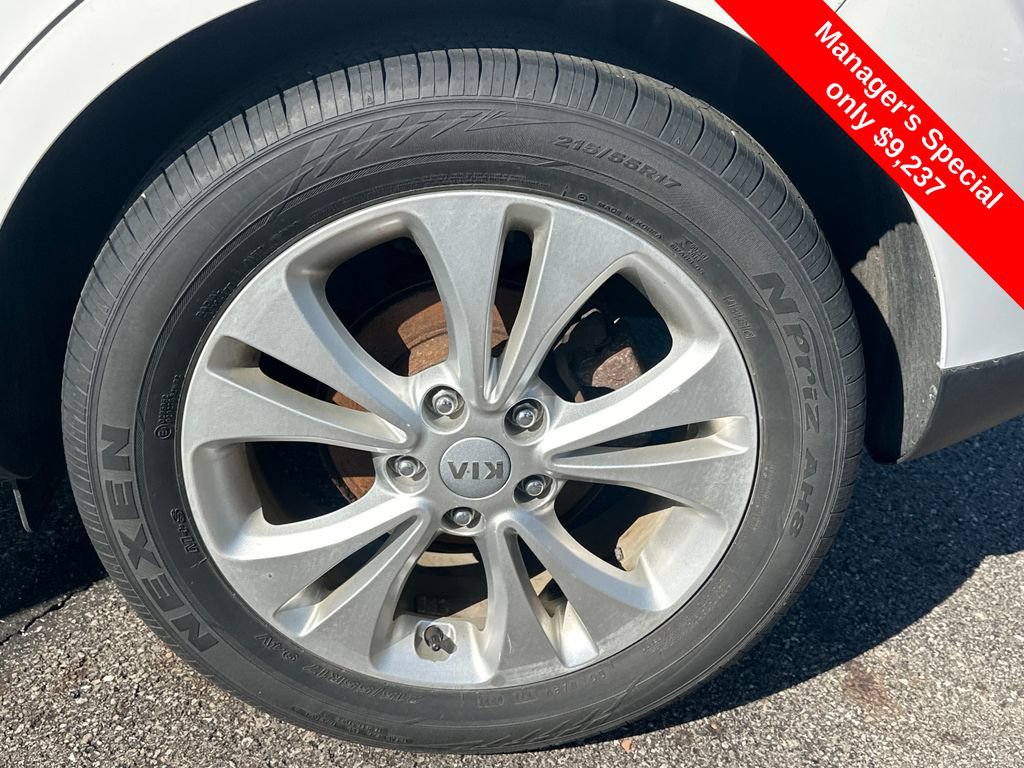 Used 2016 Kia Soul + image 25