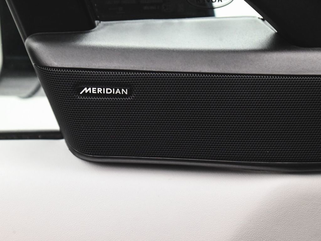 Used 2023 Land Rover Range Rover Sport SE Dynamic image 10