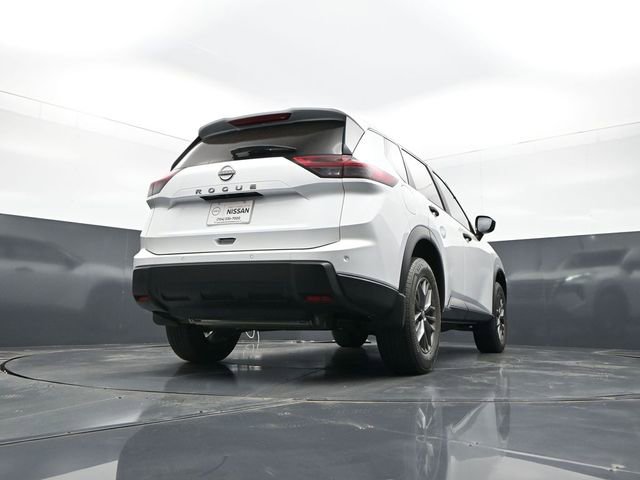 Certified 2025 Nissan Rogue S image 29