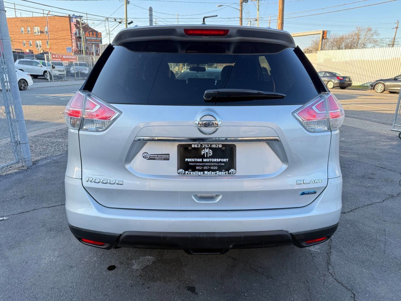 Used 2014 Nissan Rogue SL image 5