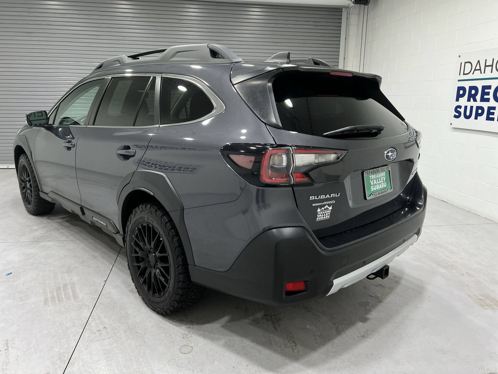 Used 2023 Subaru Outback Limited AWD/4WD image 6