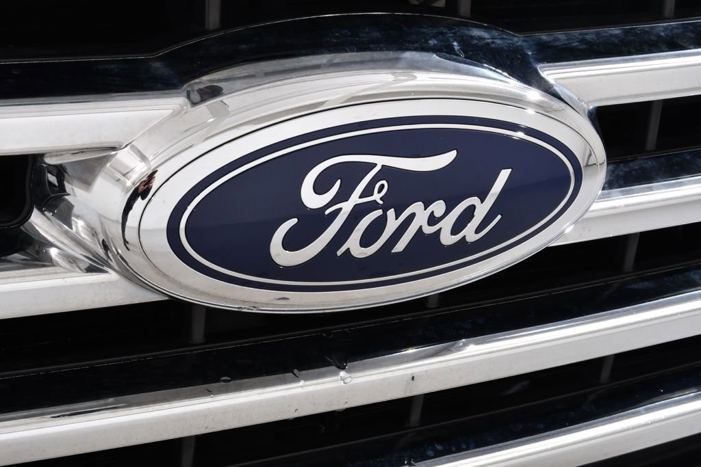 Used 2015 Ford F150 XLT w/ Equipment Group 301A Mid image 20