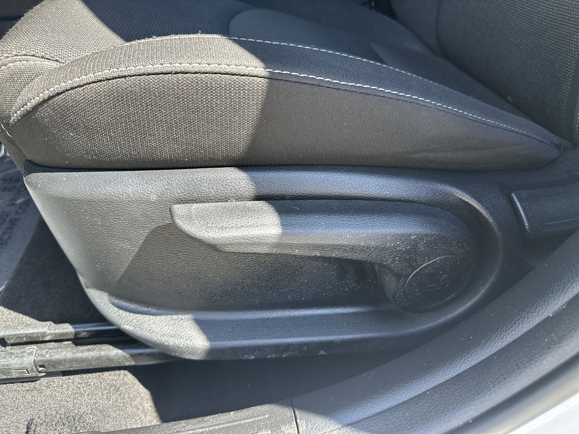 Used 2023 Kia Forte LXS w/ LXS Technology Package image 14