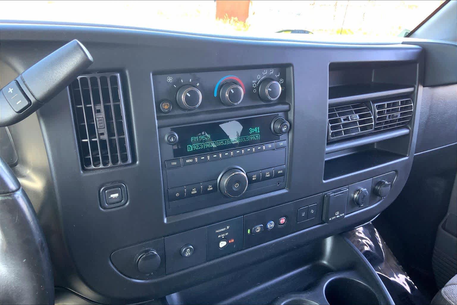 Used 2019 Chevrolet Express 3500 LT w/ LT Preferred Equipment Group RWD image 21