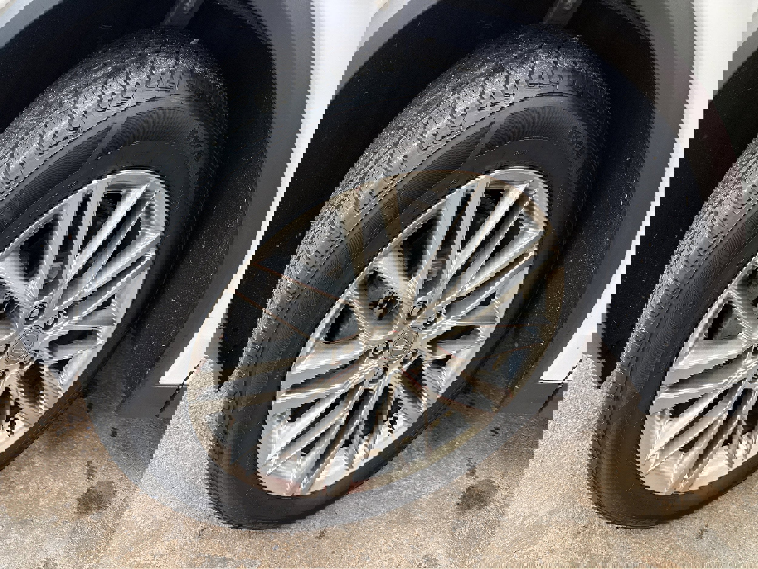 Used 2023 Acura MDX SH-AWD w/ Advance Package image 5