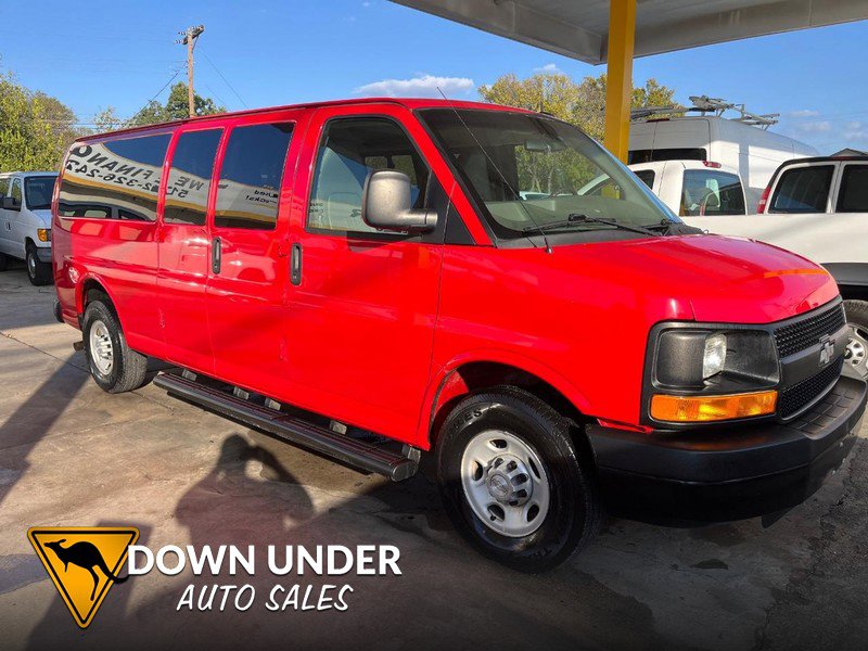 Used 2015 Chevrolet Express 3500 LS image 1