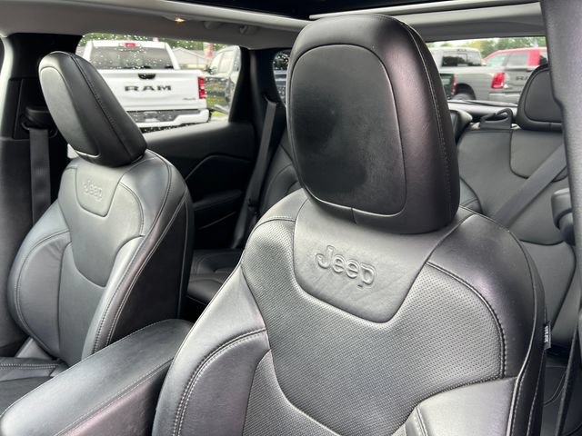Used 2021 Jeep Cherokee Limited AWD/4WD image 14
