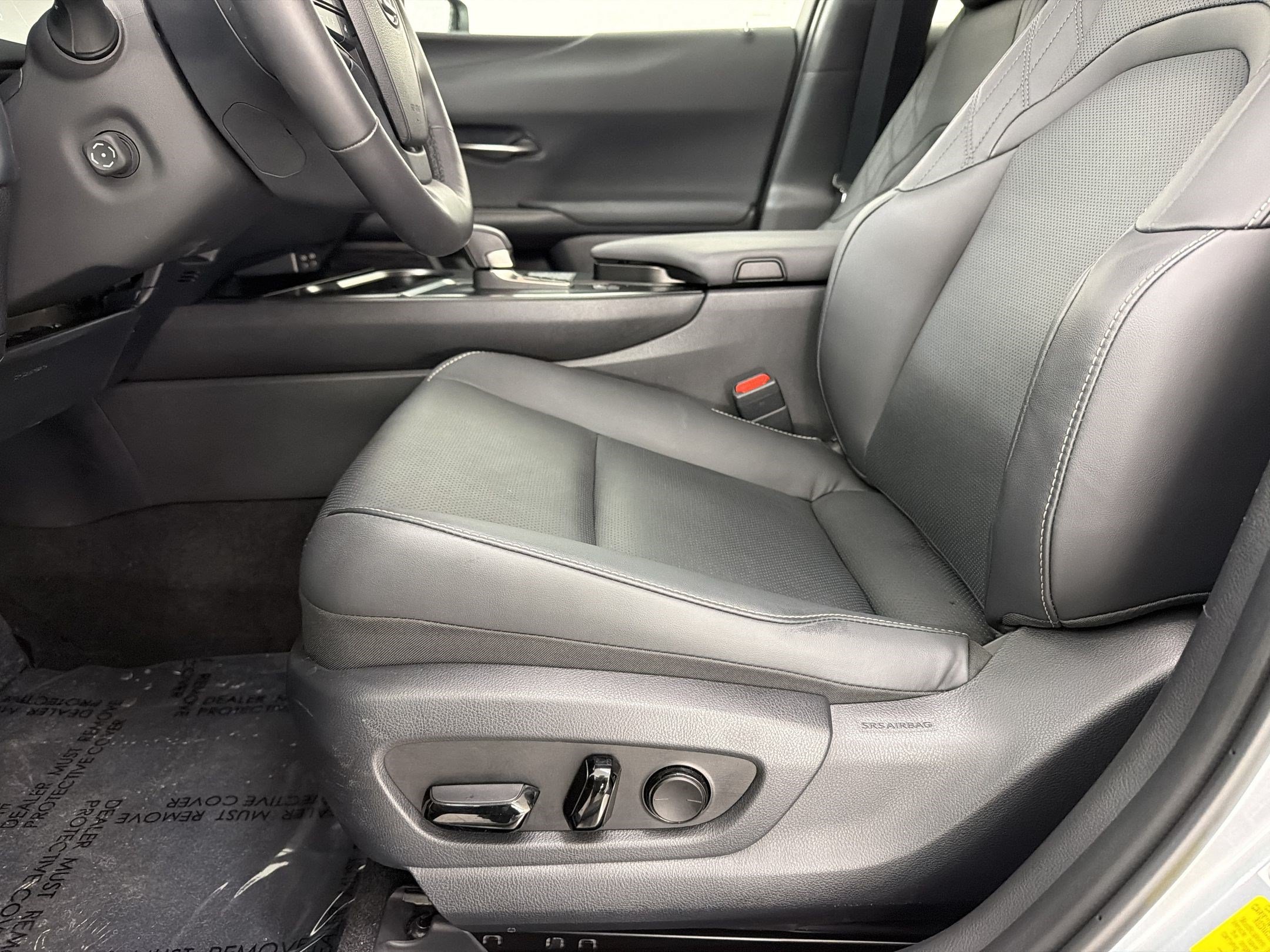 Used 2025 Lexus UX 300h FWD image 20