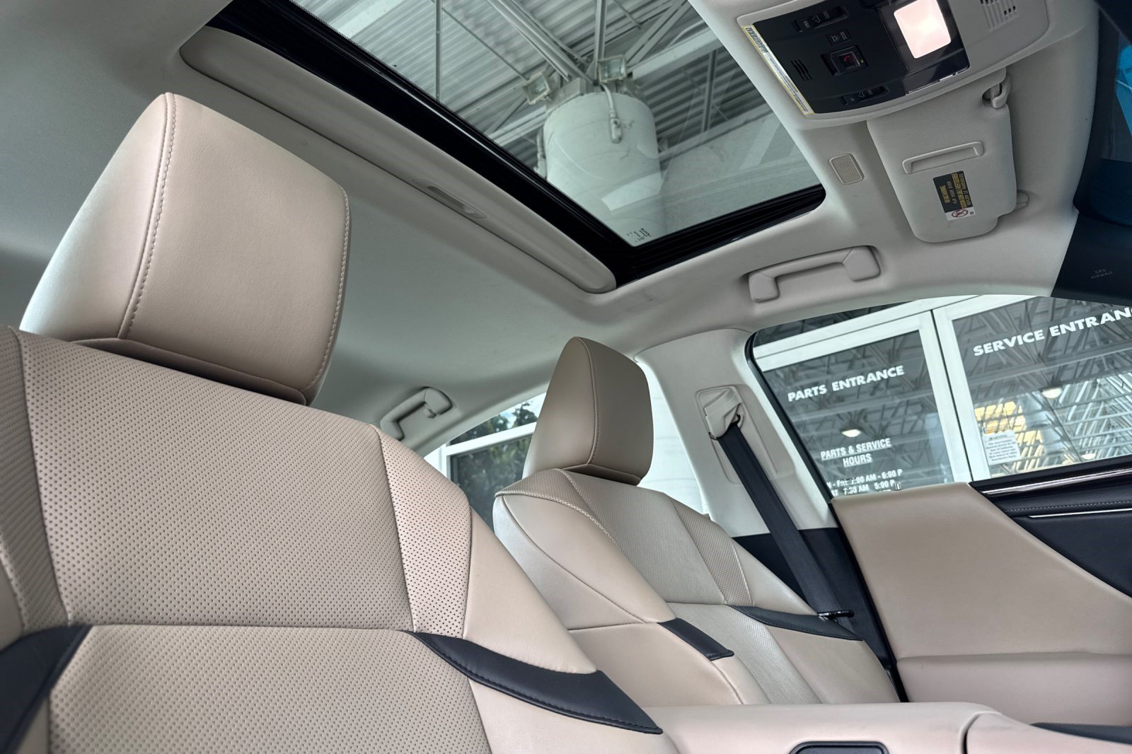Certified 2020 Lexus ES 300h w/ Premium Package FWD image 20