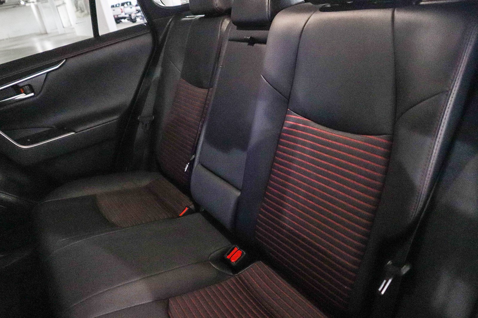 Certified 2024 Toyota RAV4 XSE w/ Weather Package AWD/4WD image 20