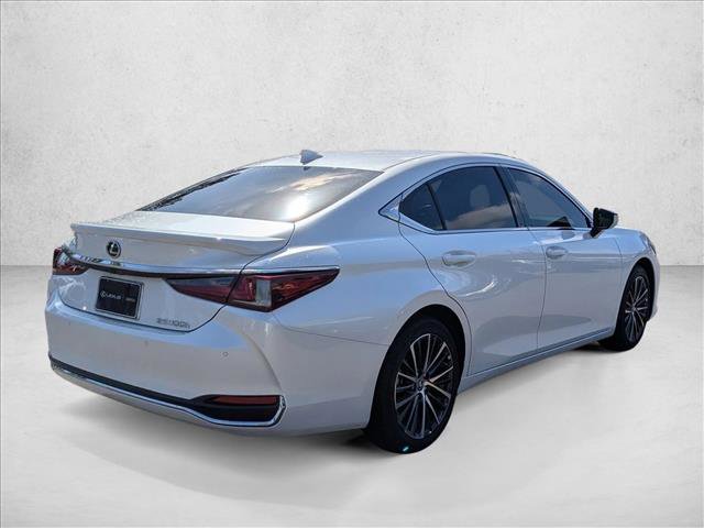 Used 2025 Lexus ES 300h w/ Premium Package image 5
