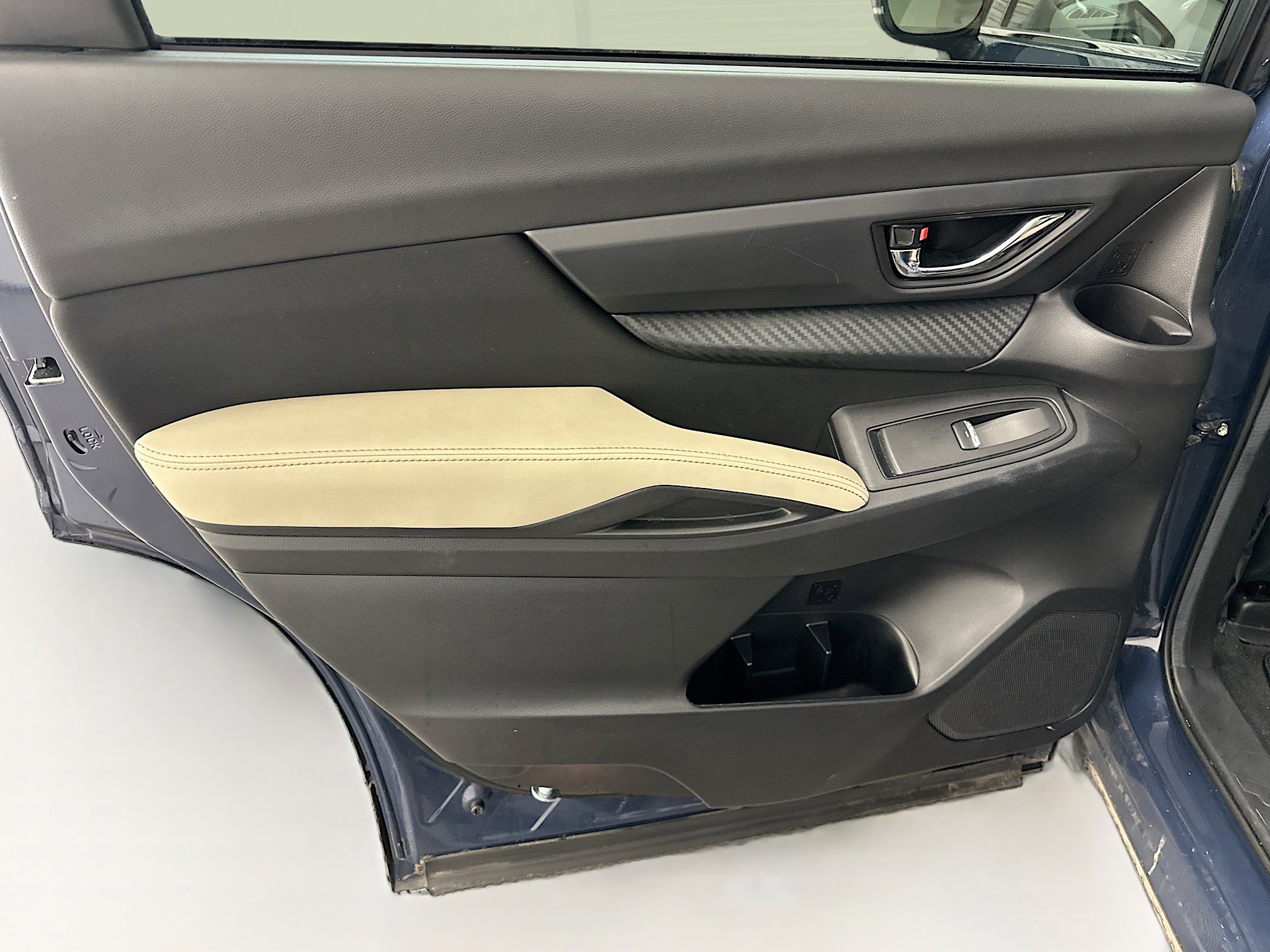 Used 2025 Subaru Ascent Premium image 26