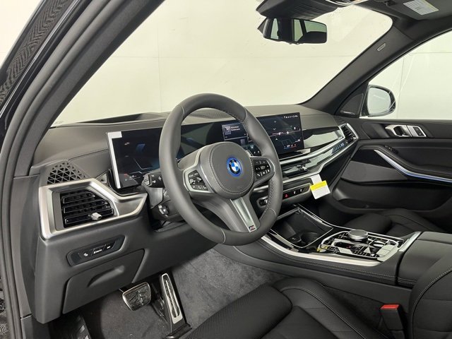 New 2026 BMW X5 xDrive50e w/ M Sport Package image 9
