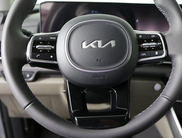 New 2026 Kia Carnival EX image 14