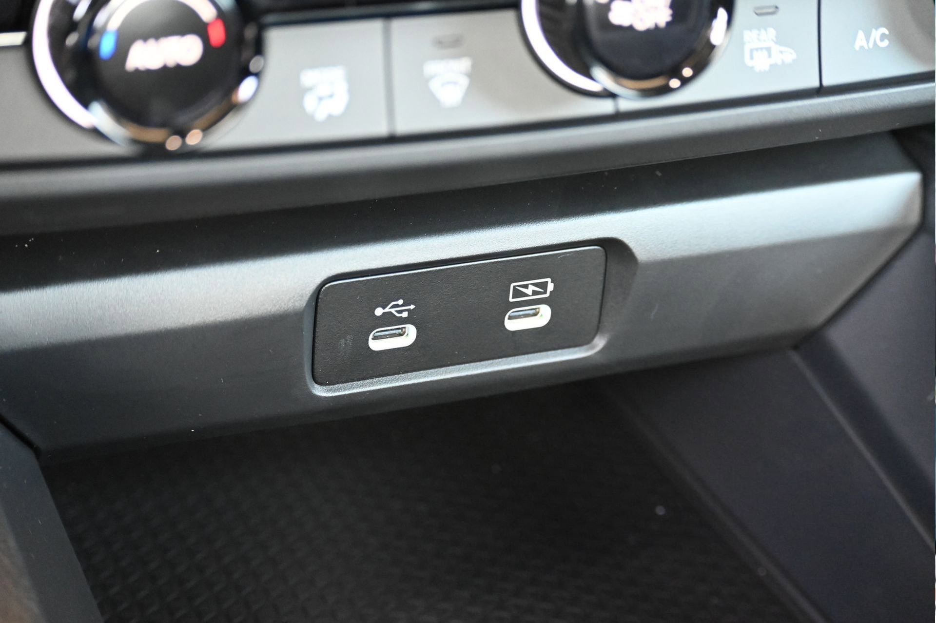 New 2025 Honda Accord SE image 30