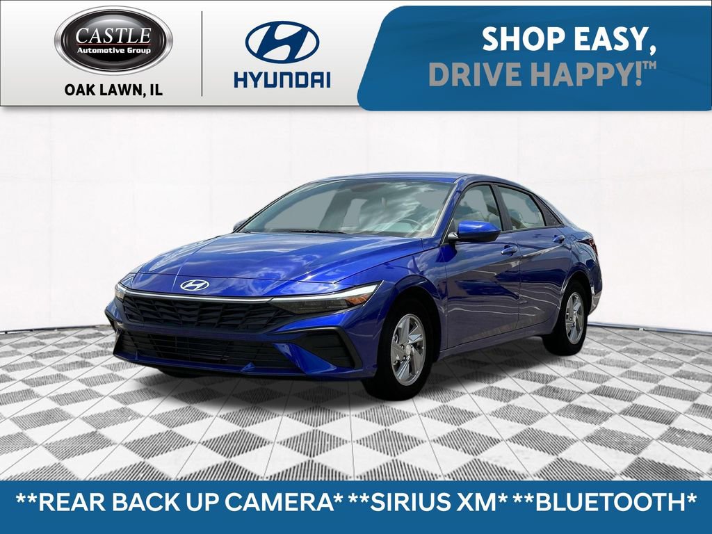 Used 2025 Hyundai Elantra SE image 1