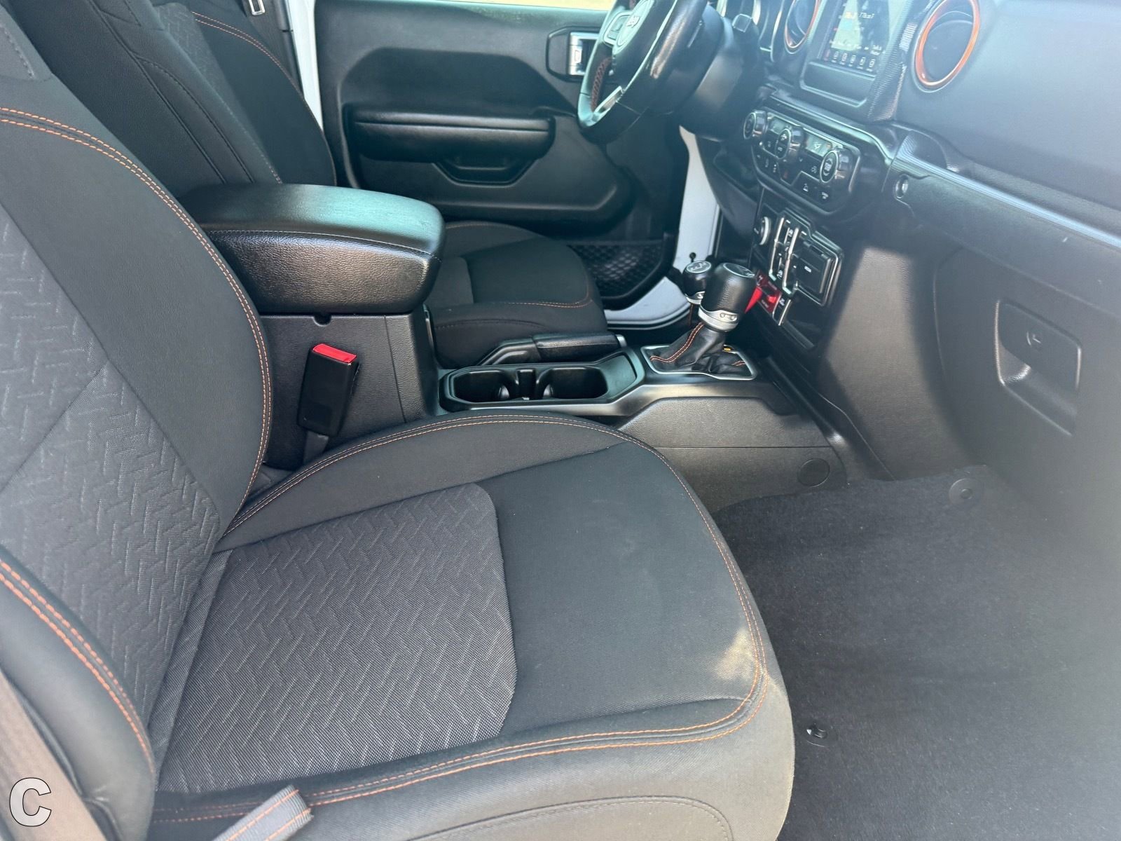 Used 2021 Jeep Gladiator Mojave AWD/4WD image 10