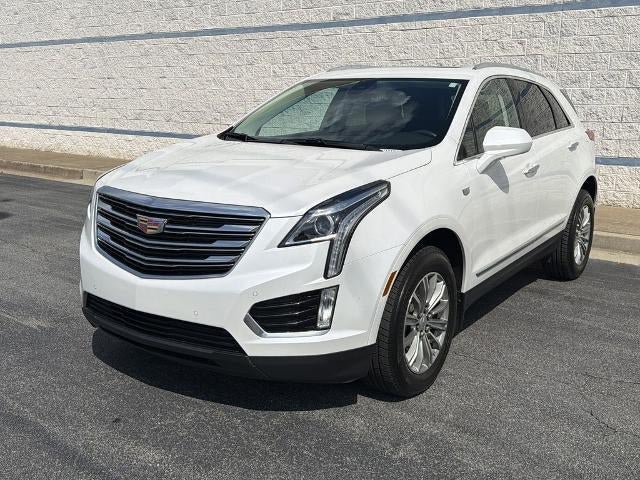 Used 2017 Cadillac XT5 Luxury w/ Driver Awareness Package FWD image 3