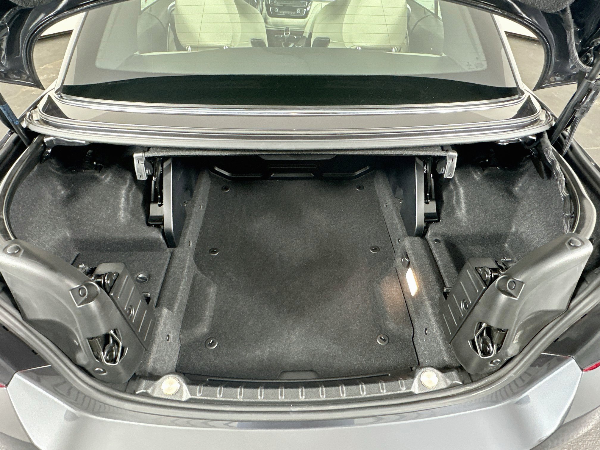 Used 2018 BMW 430i Convertible RWD image 27
