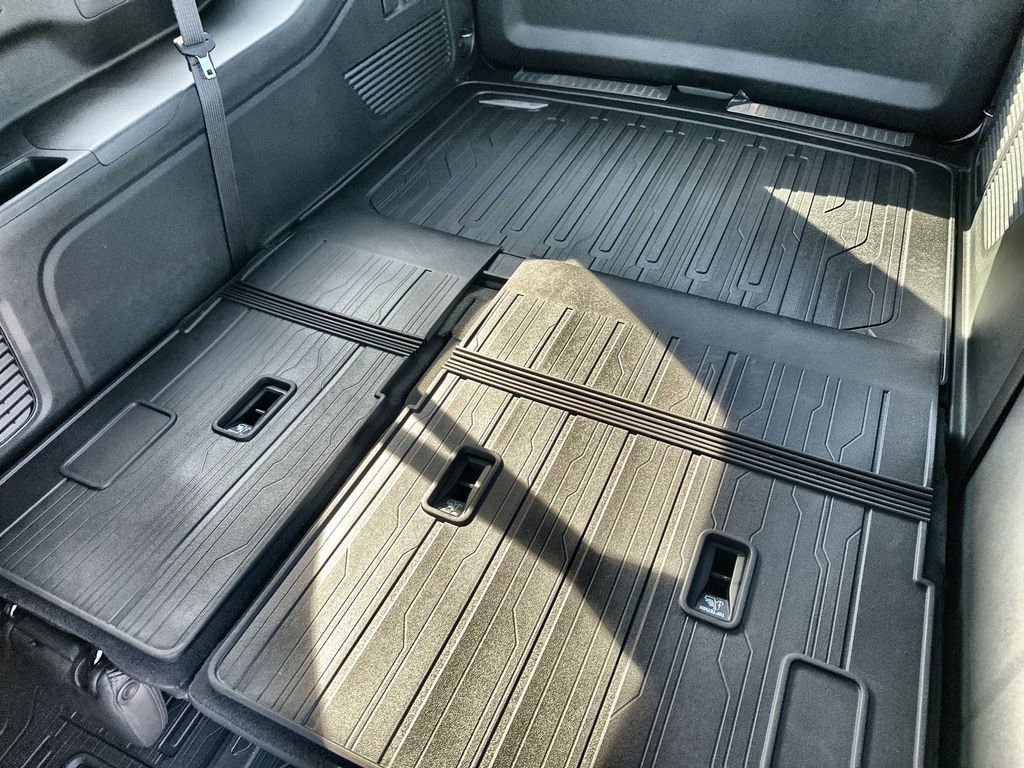 New 2026 GMC Yukon XL Denali w/ Sun & Power Step Package AWD/4WD image 18