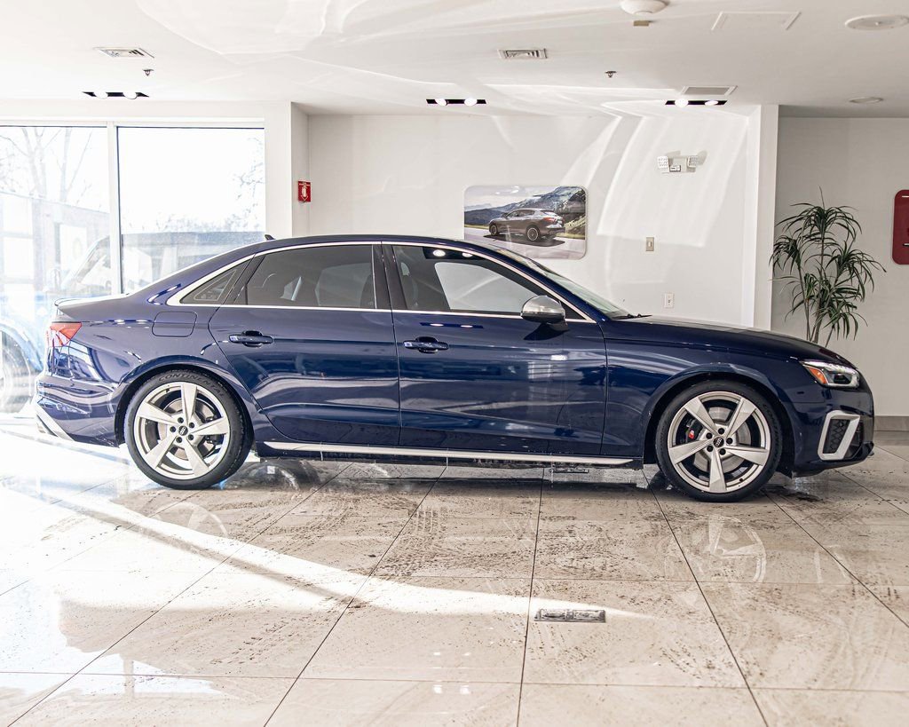 Used 2023 Audi S4 Premium w/ Convenience Package image 10