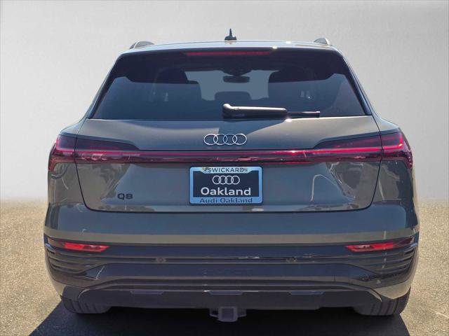 Used 2024 Audi Q8 e-tron Premium AWD/4WD image 4