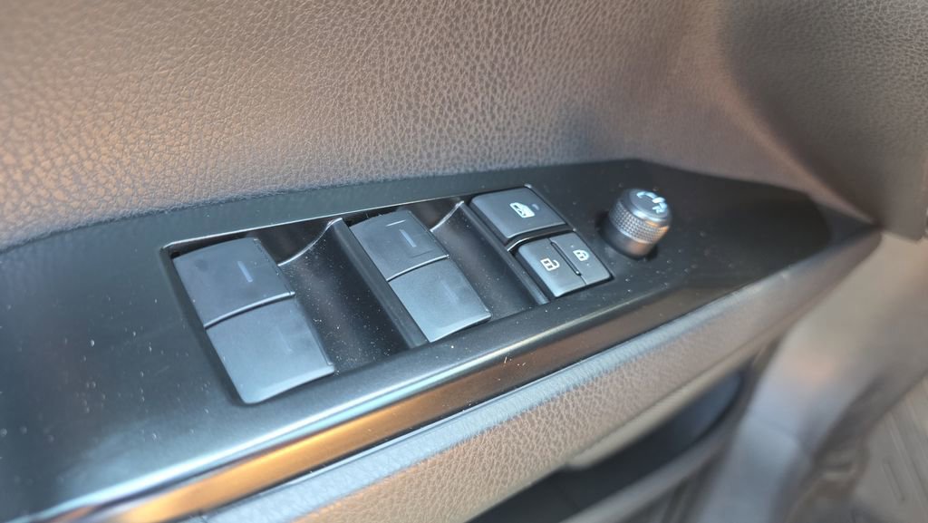Used 2026 Toyota Camry SE FWD image 18