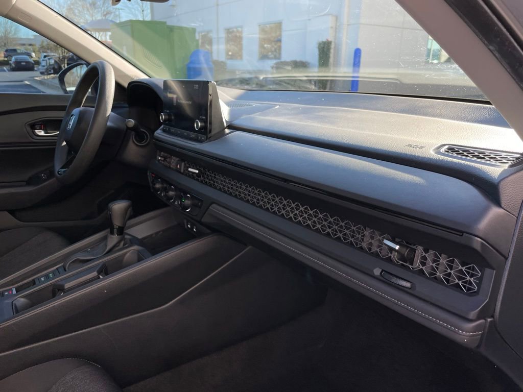 Certified 2025 Honda Accord SE image 33