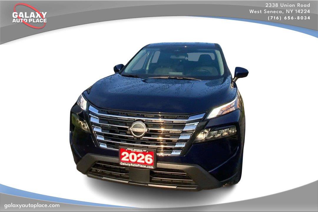 Used 2026 Nissan Rogue SV AWD/4WD image 2