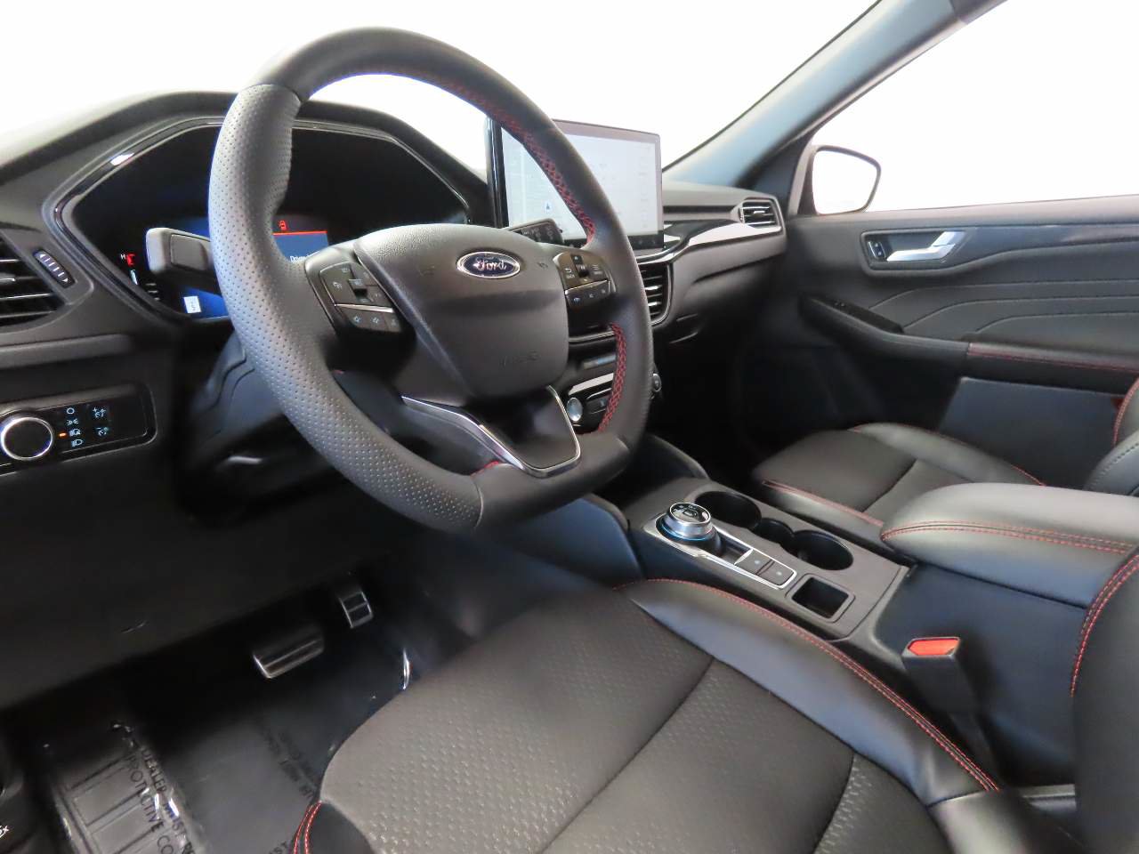 Used 2023 Ford Escape ST-Line w/ Tech Pack #1 FWD image 14