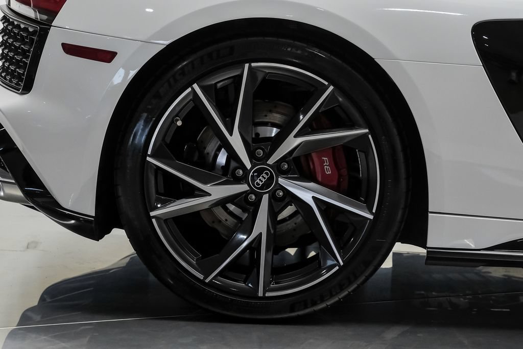Used 2021 Audi R8 V10 RWD image 47