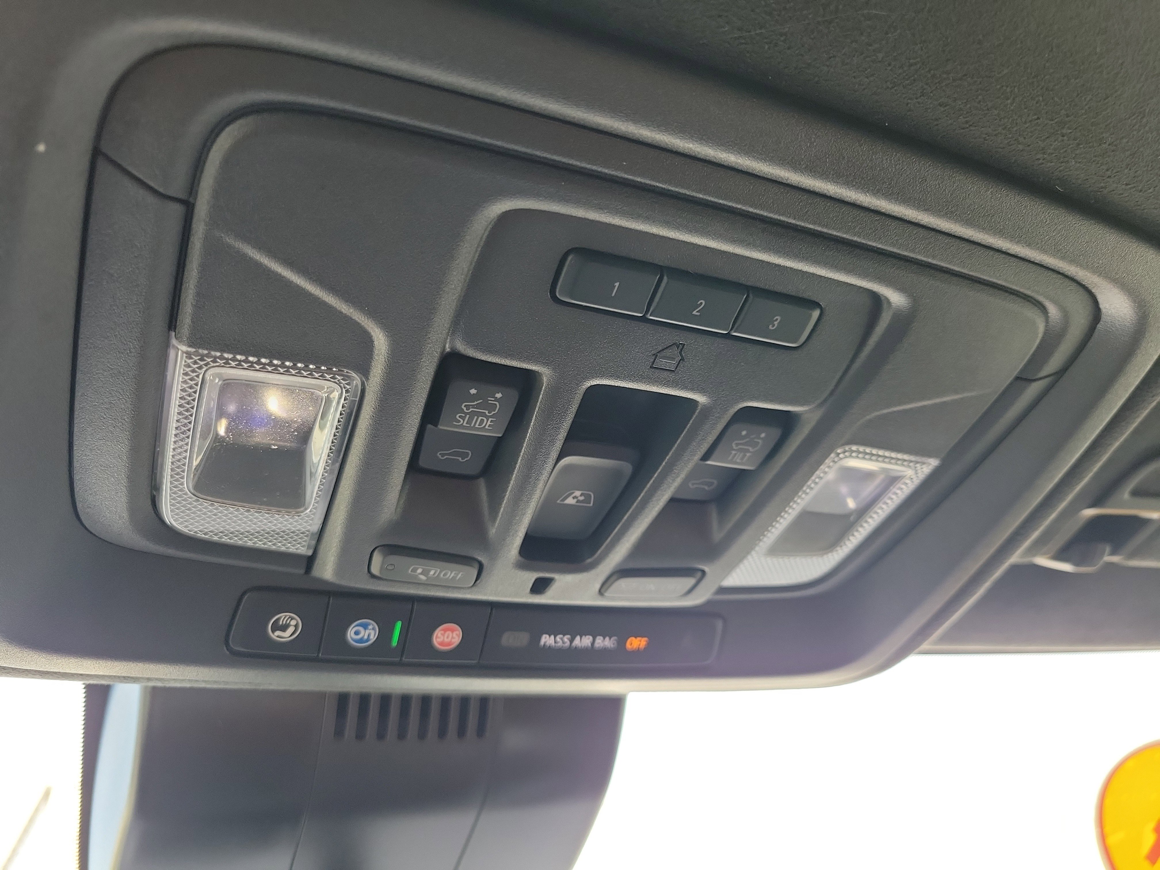 Certified 2024 GMC Sierra 1500 Denali Ultimate AWD/4WD image 19