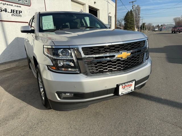Used 2019 Chevrolet Suburban LT image 8