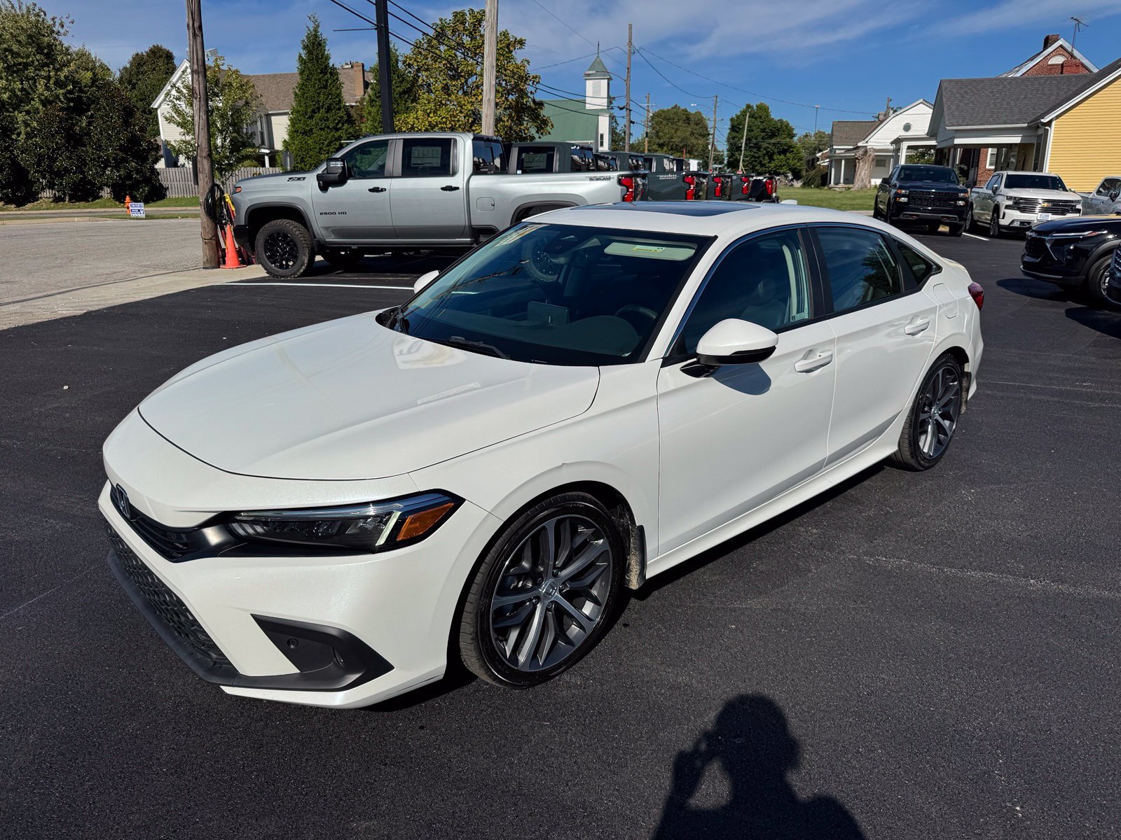 Used 2024 Honda Civic Touring image 2