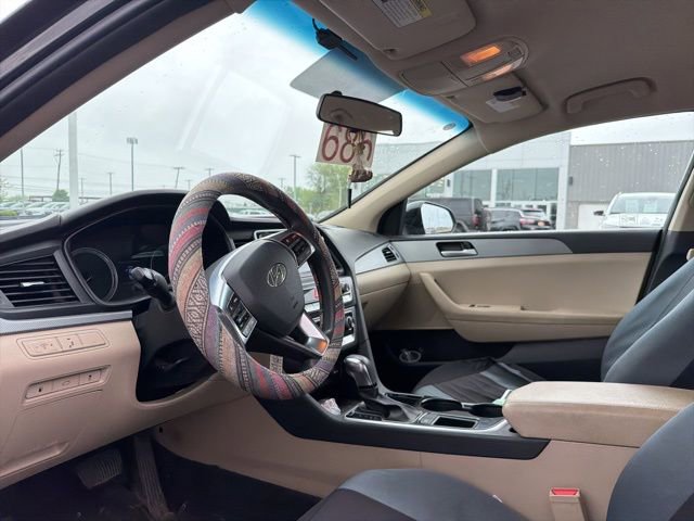 Used 2018 Hyundai Sonata SE w/ Cargo Package FWD image 15