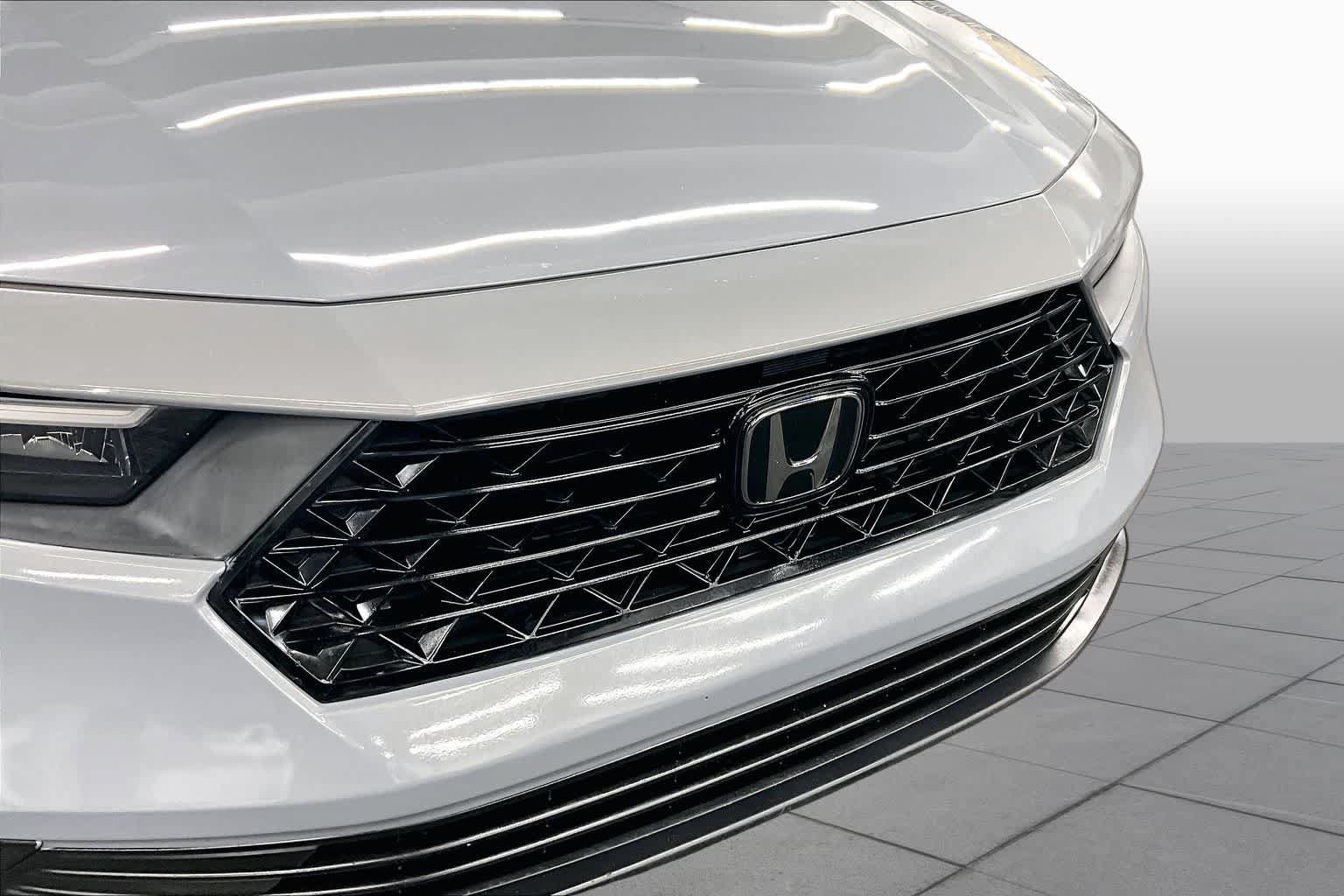 Used 2023 Honda Accord Sport image 29
