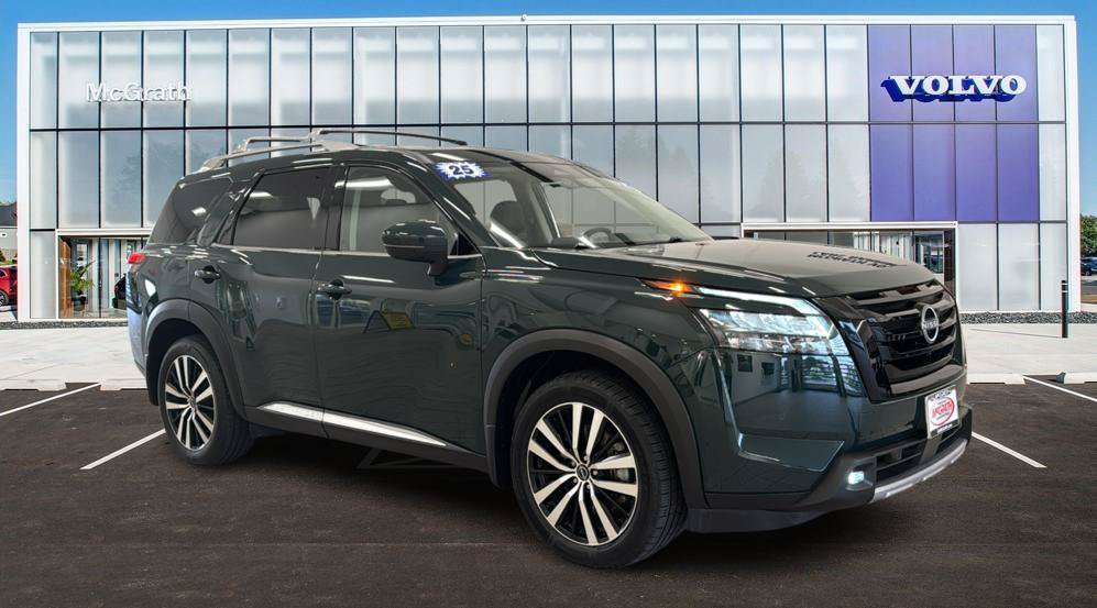 Used 2025 Nissan Pathfinder Platinum AWD/4WD video 1