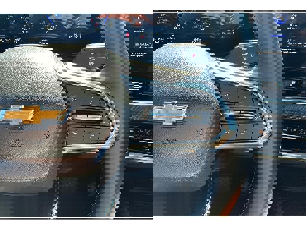 Used 2025 Chevrolet Equinox LT image 19