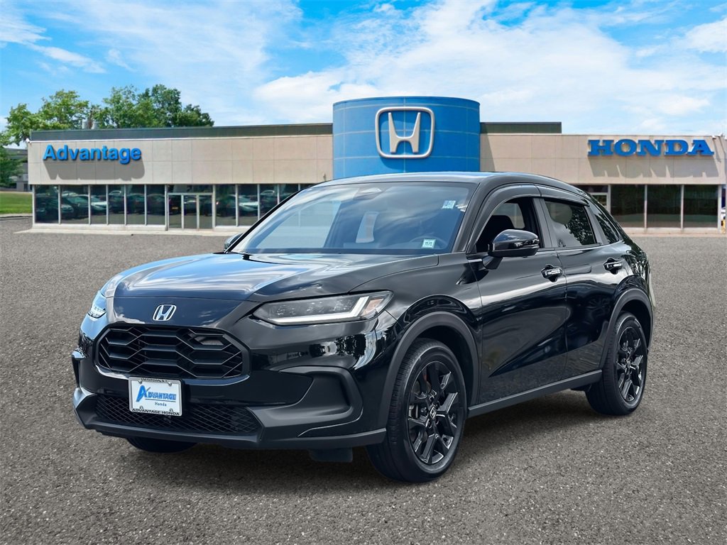 Certified 2025 Honda HR-V Sport image 2