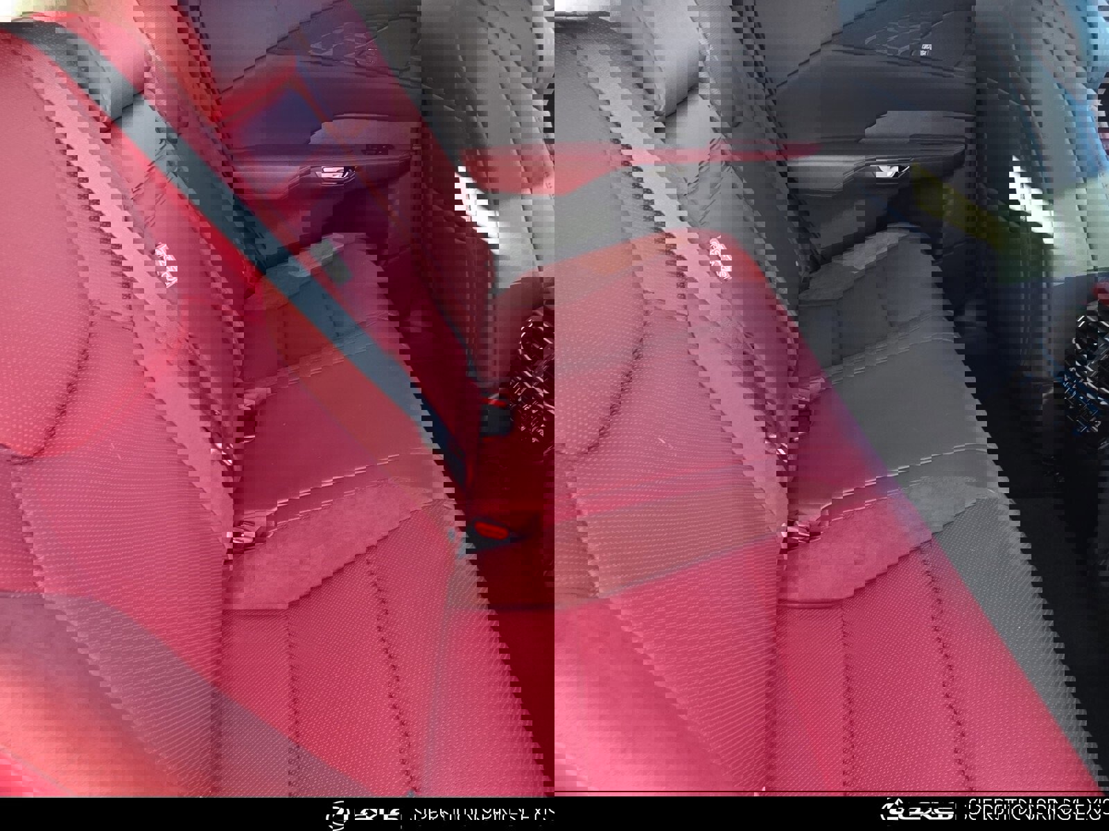 Certified 2023 Lexus RX 500h F Sport image 30