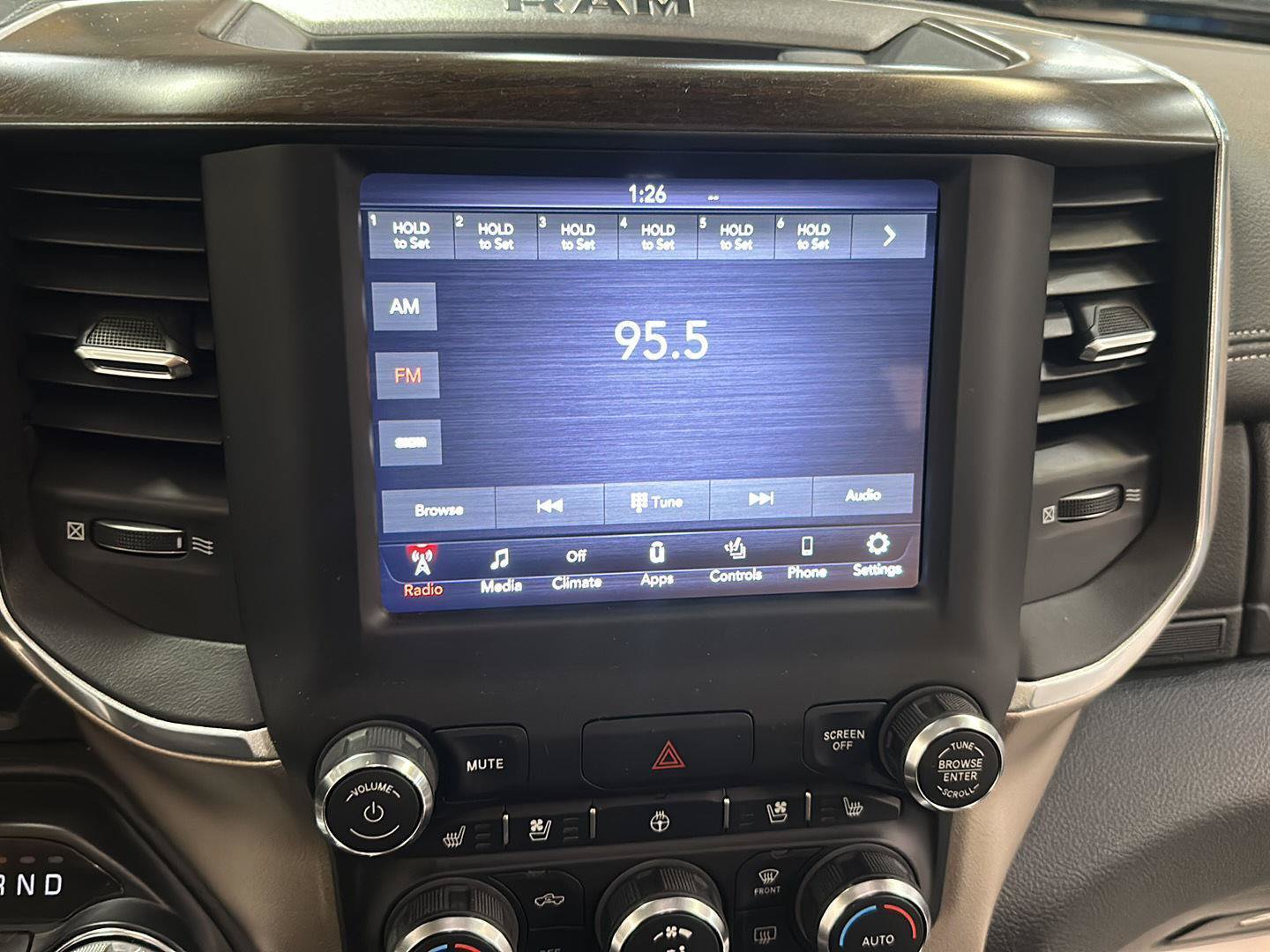 Used 2021 RAM 1500 Laramie AWD/4WD image 23