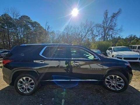 Used 2018 Chevrolet Traverse Premier image 2