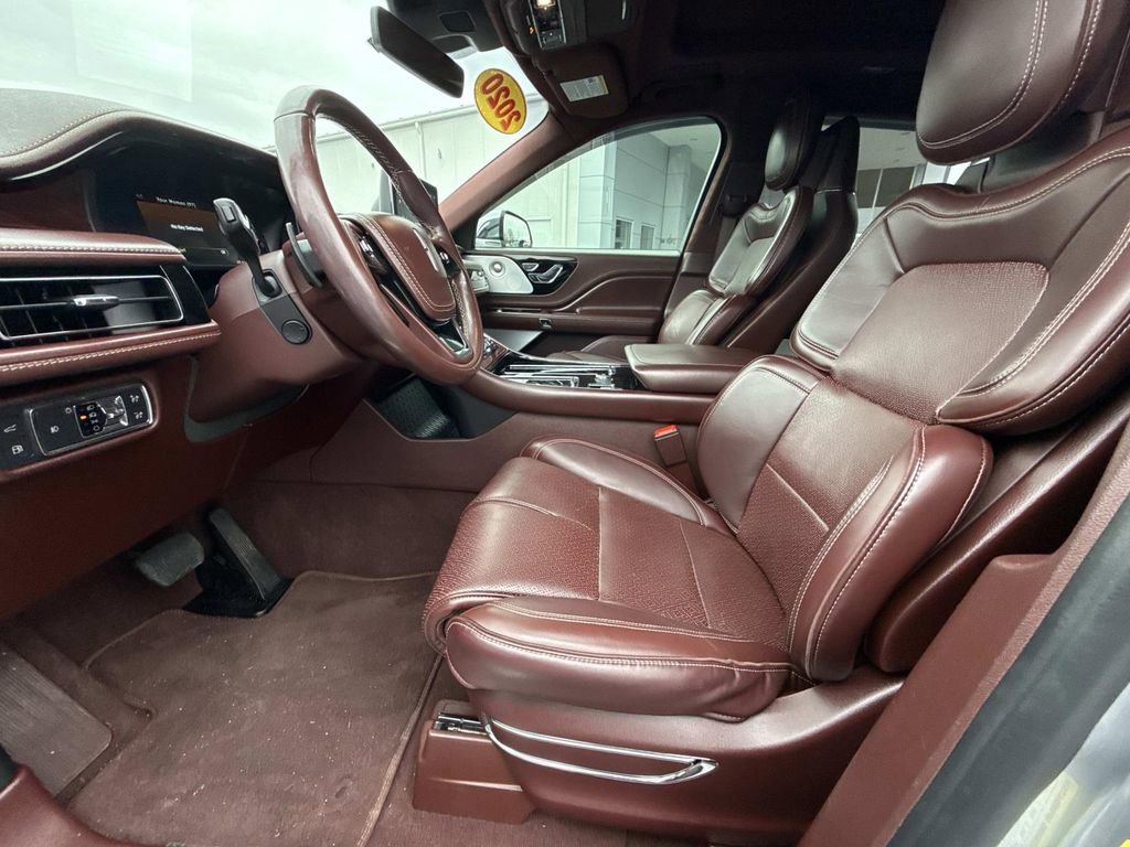 Used 2020 Lincoln Aviator Black Label Grand Touring image 16