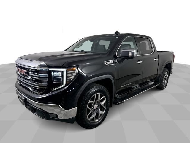 Used 2023 GMC Sierra 1500 SLT AWD/4WD image 4