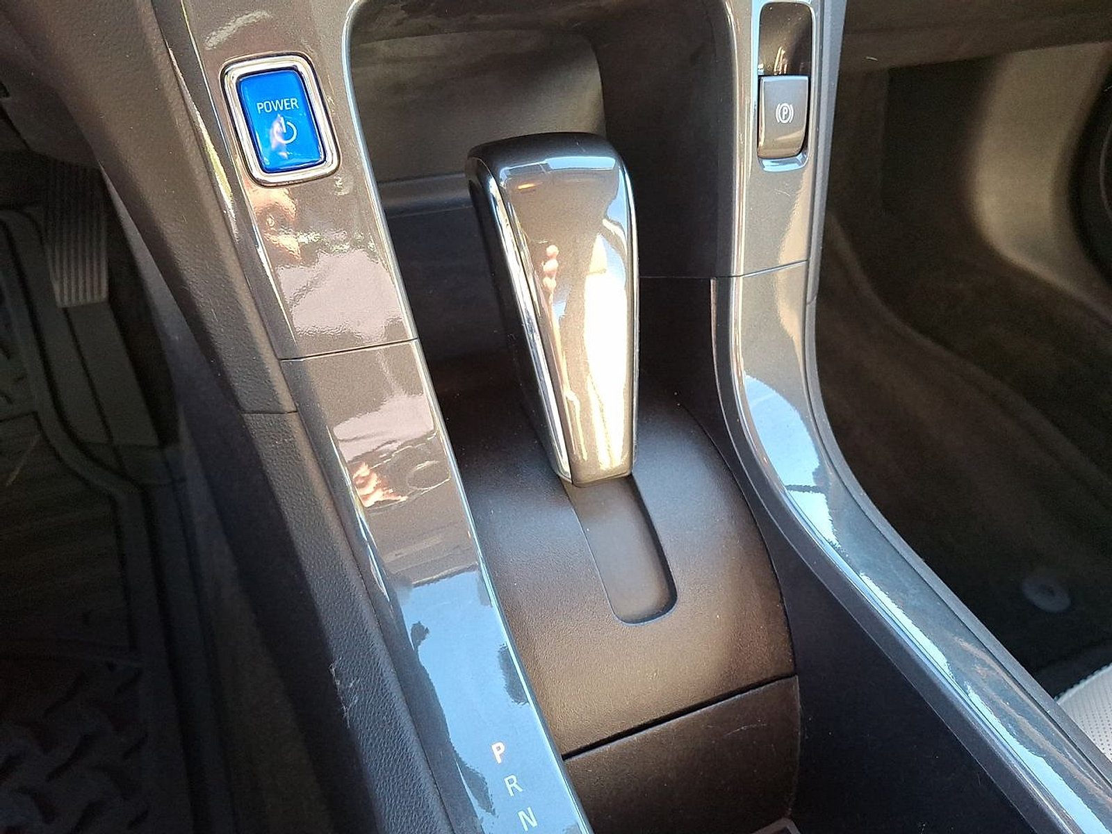 Certified 2012 Chevrolet Volt Premium w/ Premium Trim Package FWD image 18