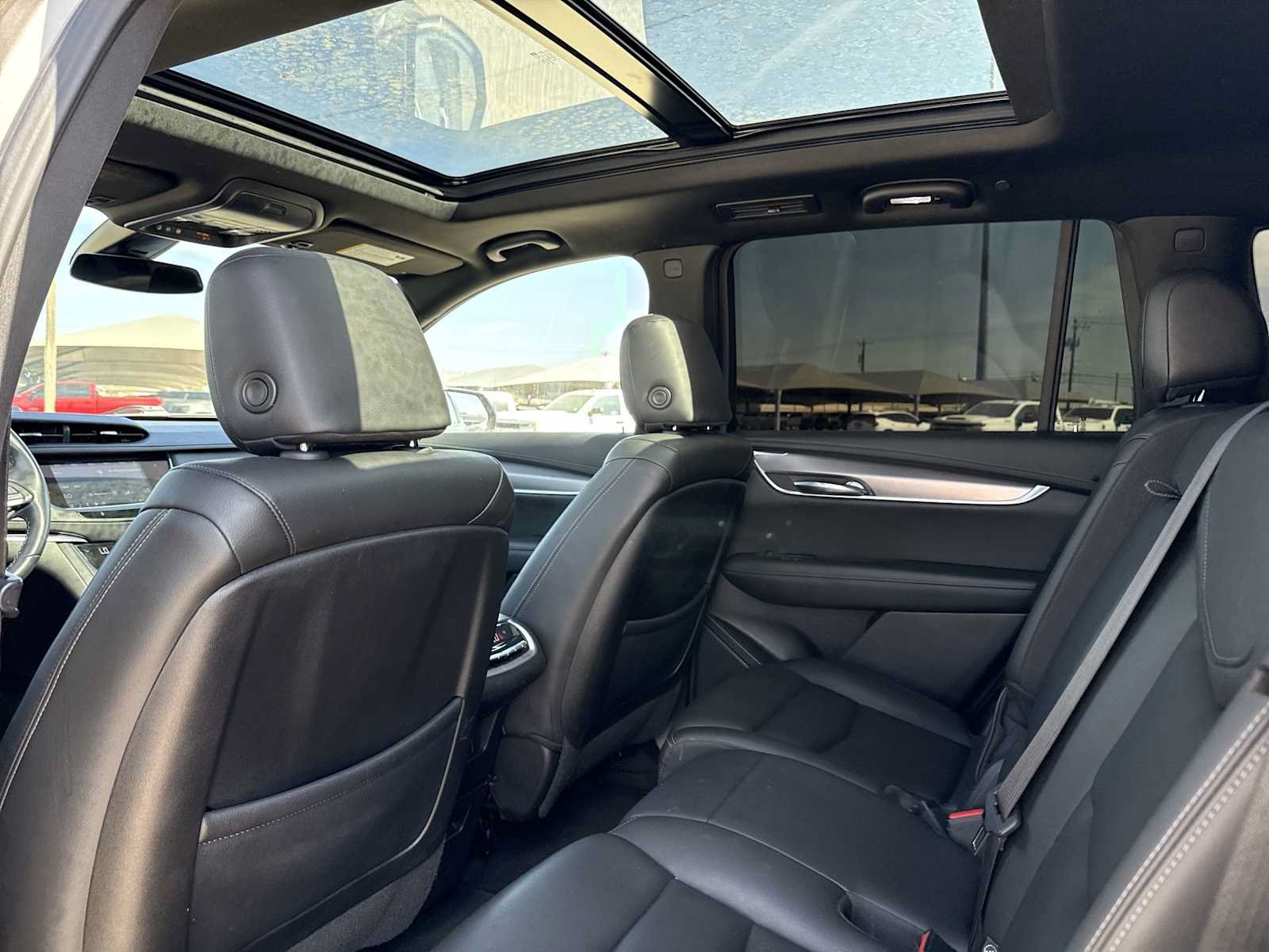 Used 2023 Cadillac XT6 Luxury FWD image 16