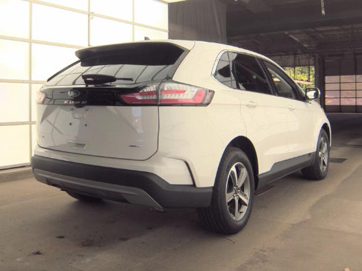 Used 2023 Ford Edge SEL w/ Convenience Package AWD/4WD image 3